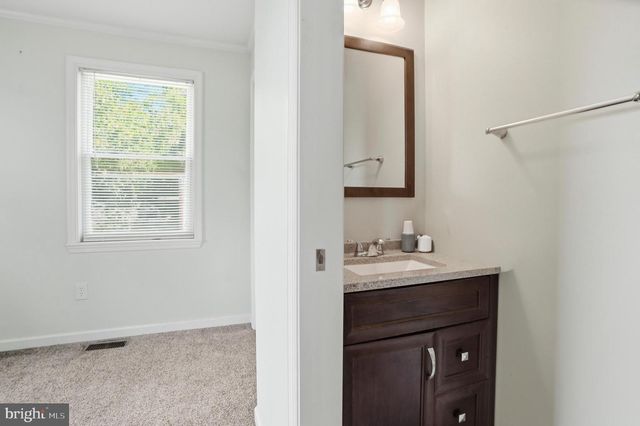 8240 LONGPOINT RD, Baltimore, MD 21222
