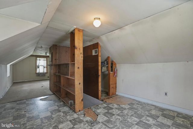 8240 LONGPOINT RD, Baltimore, MD 21222