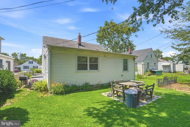 8240 LONGPOINT RD, Baltimore, MD 21222
