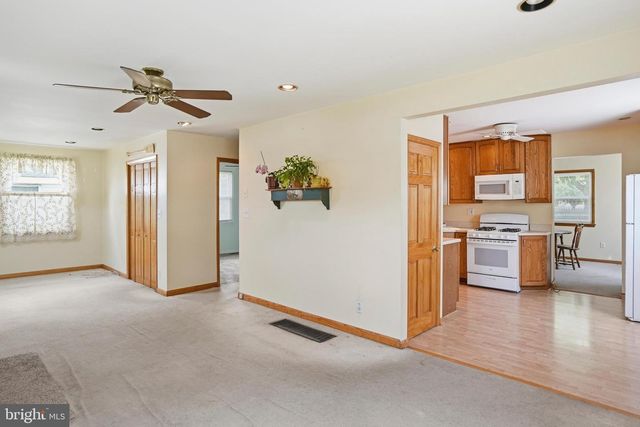 8240 LONGPOINT RD, Baltimore, MD 21222