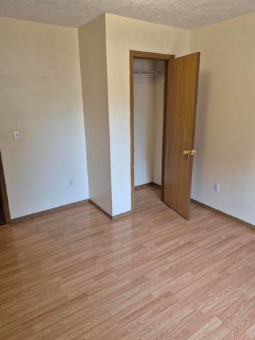 3236 W Madison Street, Springfield, MO 65802