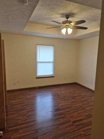 3236 W Madison Street, Springfield, MO 65802