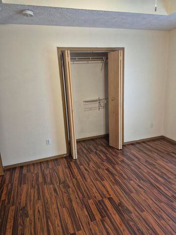 3236 W Madison Street, Springfield, MO 65802