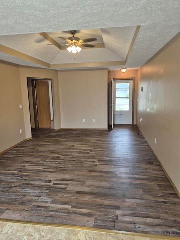 3236 W Madison Street, Springfield, MO 65802