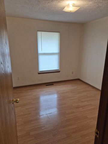 3236 W Madison Street, Springfield, MO 65802