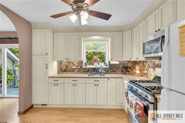 718 Princeton Road, Lacey, NJ 08734