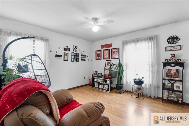 718 Princeton Road, Lacey, NJ 08734