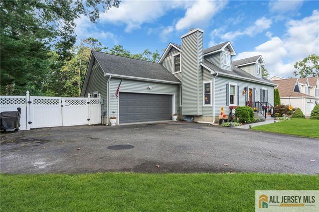 718 Princeton Road, Lacey, NJ 08734