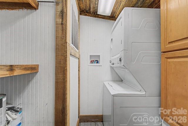 1668 Buff Creek Road, Sylva, NC 28779