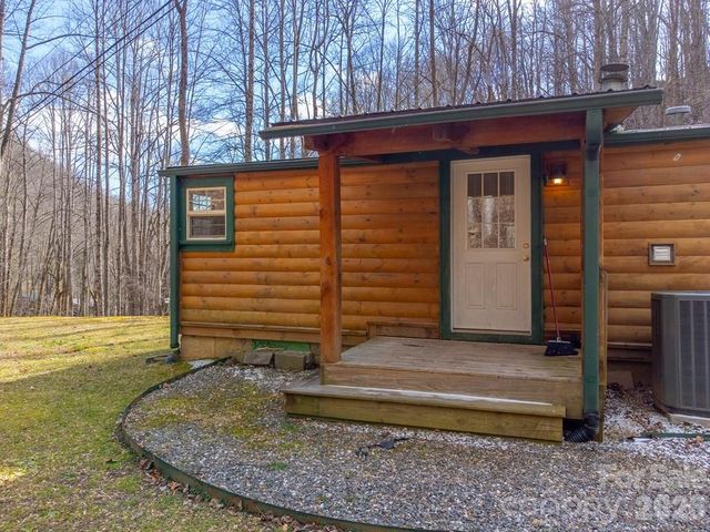 1668 Buff Creek Road, Sylva, NC 28779