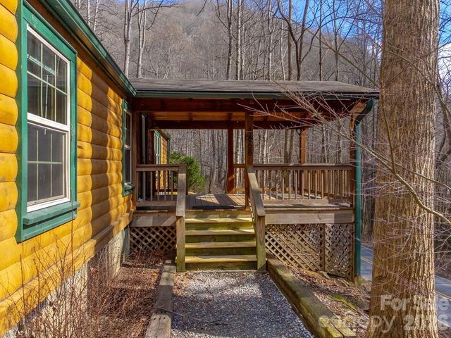 1668 Buff Creek Road, Sylva, NC 28779