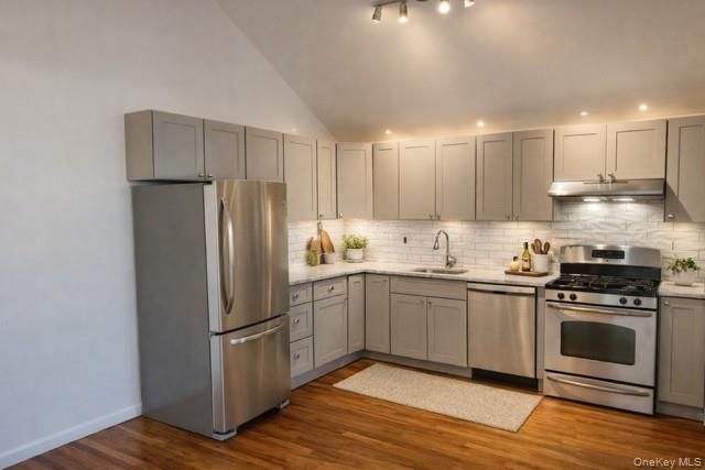 1307 Balcom Avenue, Bronx, NY 10461
