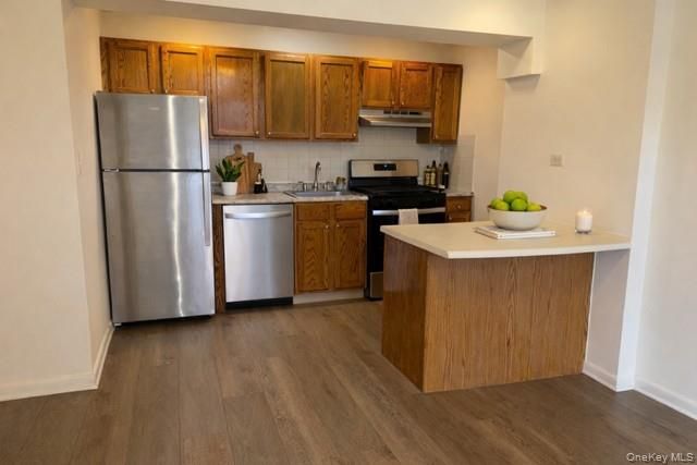 1307 Balcom Avenue, Bronx, NY 10461