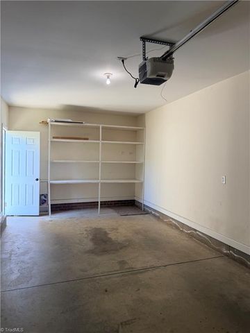 101 Troonsway Road, Winston-salem, NC 27127