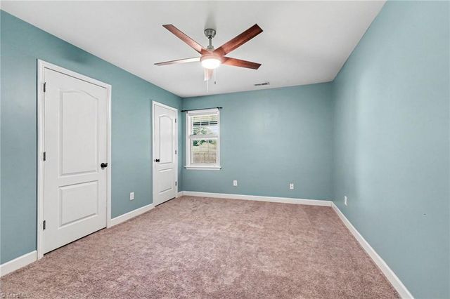 101 Troonsway Road, Winston-salem, NC 27127