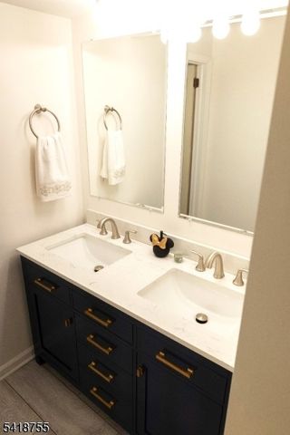 505 Lannon Ln, Bethlehem Twp., NJ 08826