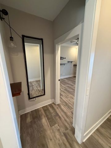 308 College St, Burns, TN 37029
