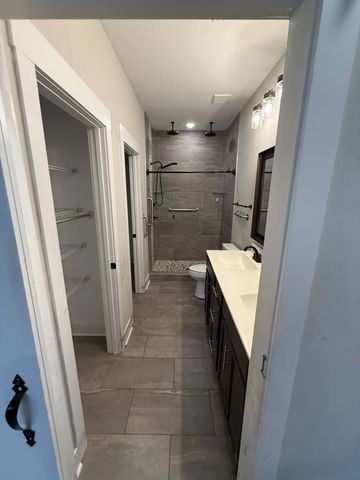308 College St, Burns, TN 37029