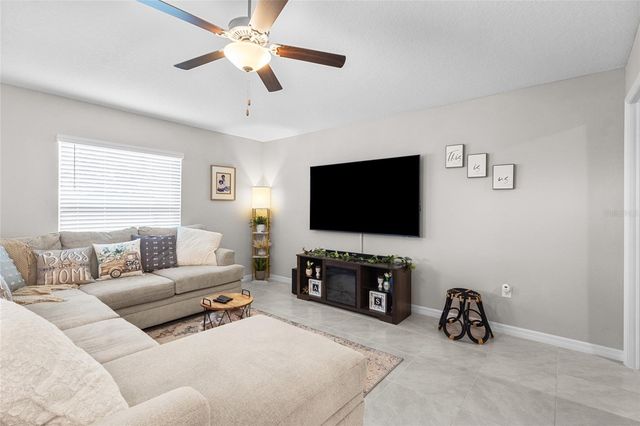 5426 BLUE AZURE DRIVE, Wimauma, FL 33598