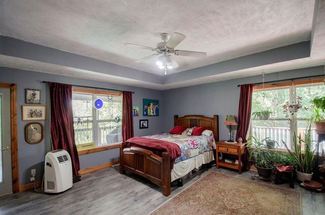 747 Amanda Drive, Clever, MO 65631