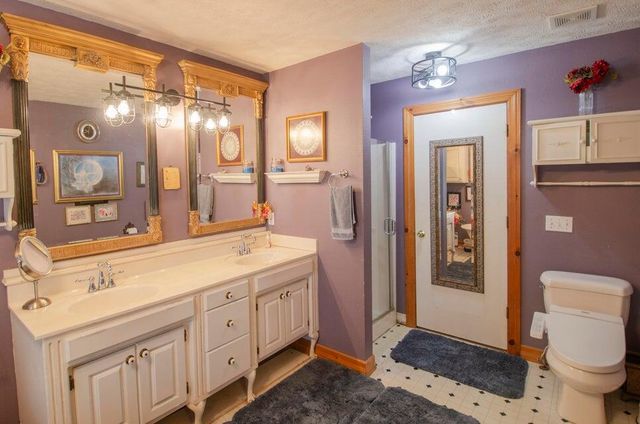 747 Amanda Drive, Clever, MO 65631