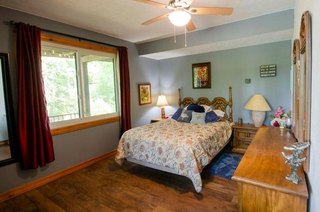 747 Amanda Drive, Clever, MO 65631