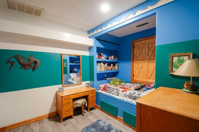 747 Amanda Drive, Clever, MO 65631