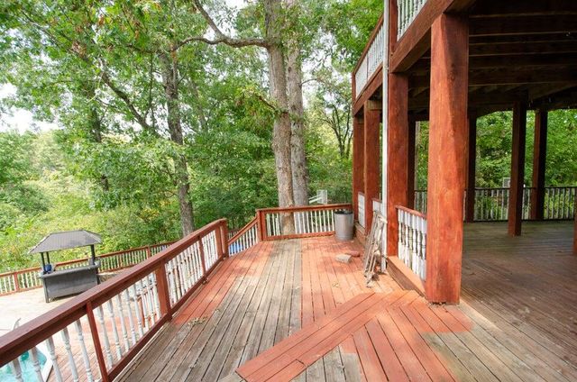 747 Amanda Drive, Clever, MO 65631