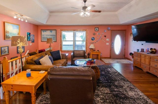 747 Amanda Drive, Clever, MO 65631