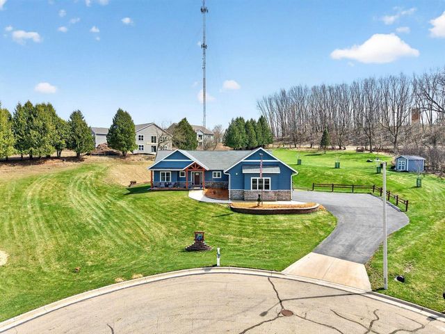 225 Stone Hill Court, Ripon, WI 54971