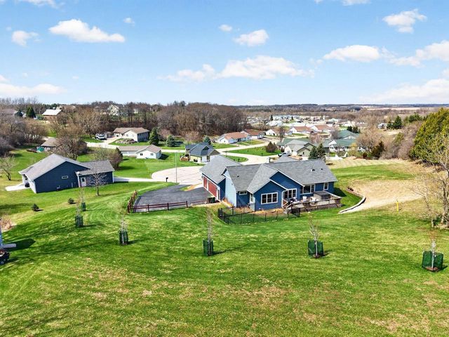 225 Stone Hill Court, Ripon, WI 54971