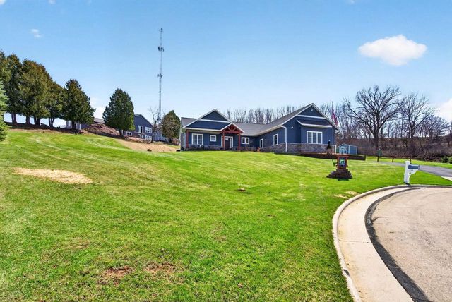 225 Stone Hill Court, Ripon, WI 54971