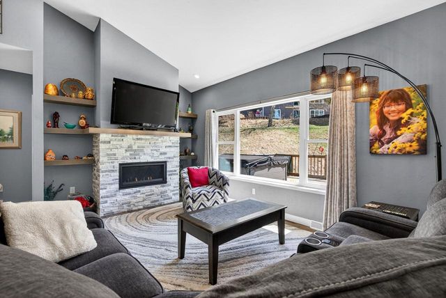 225 Stone Hill Court, Ripon, WI 54971