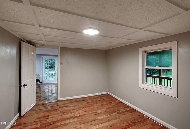 642 Dennis Cove Road, Hampton, TN 37658