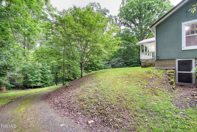 642 Dennis Cove Road, Hampton, TN 37658