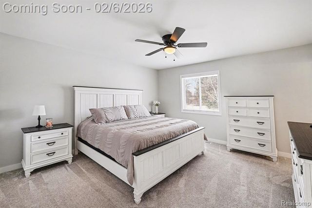 9430 Torrey Road, Grand Blanc, MI 48439