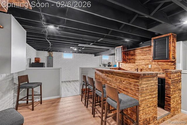 9430 Torrey Road, Grand Blanc, MI 48439