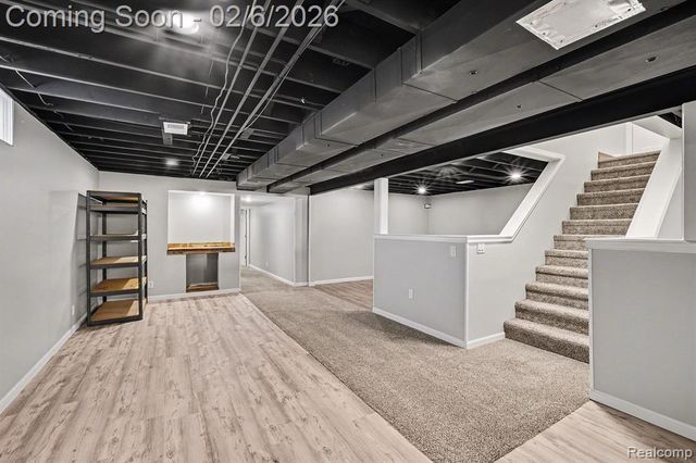 9430 Torrey Road, Grand Blanc, MI 48439