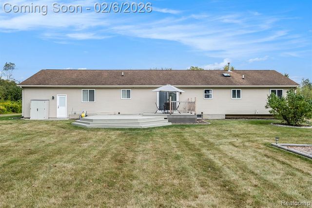 9430 Torrey Road, Grand Blanc, MI 48439