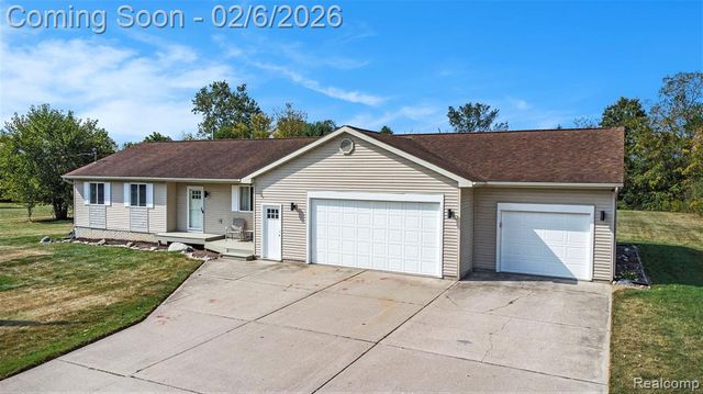 9430 Torrey Road, Grand Blanc, MI 48439