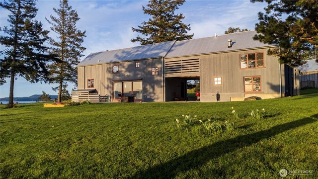 146 East Meadow Lane, Decatur Island, WA 98221