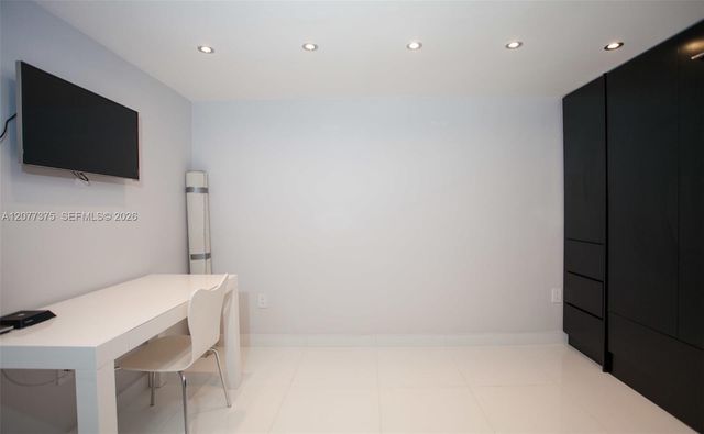 400 S Pointe Drive 1906, Miami Beach, FL 33139