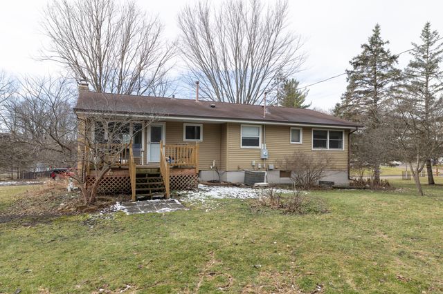 6055 Scenic Road, Minnetonka, MN 55345