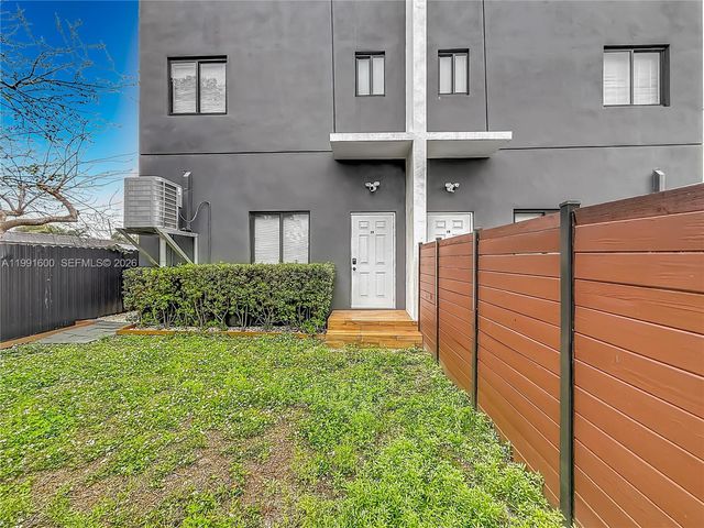 1220 NW & 1222 30th Street, Miami, FL 33142