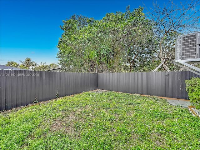 1220 NW & 1222 30th Street, Miami, FL 33142