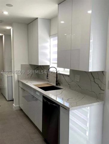 5431 W 8th Ct, Hialeah, FL 33012