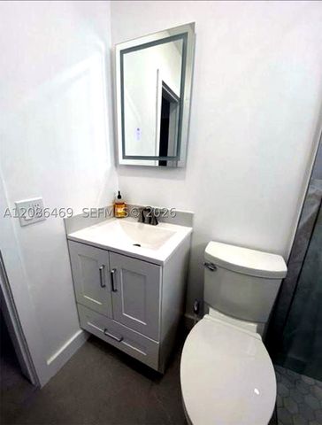 5431 W 8th Ct, Hialeah, FL 33012