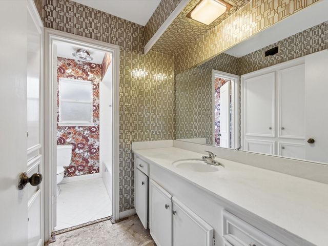 10014 Del Monte Drive, Houston, TX 77042