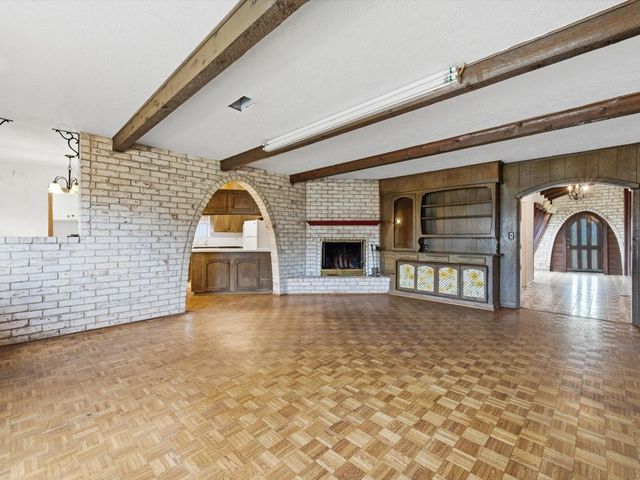 10014 Del Monte Drive, Houston, TX 77042