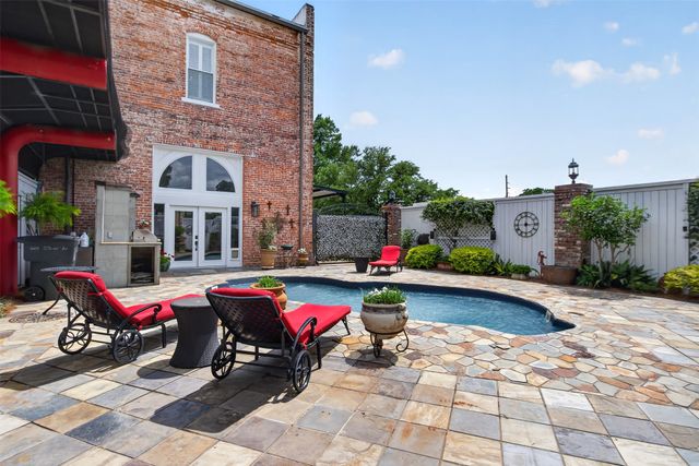 664 Stoner Avenue, Shreveport, LA 71101
